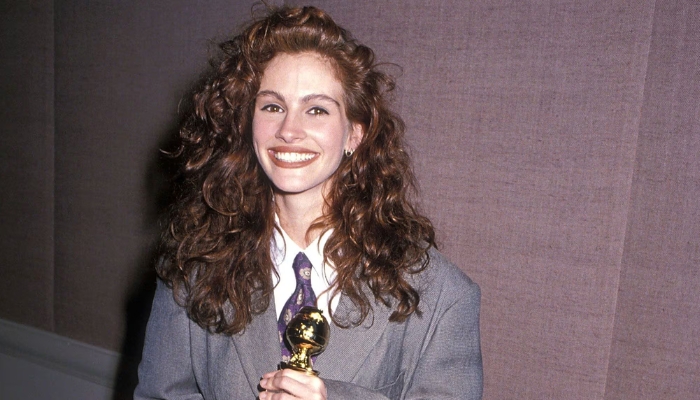 The Night Julia Roberts Challenged Tradition at the Golden Globes